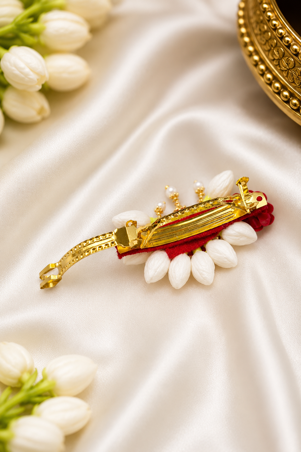 Chandra – Traditional Jasmine Floral Hair Clip