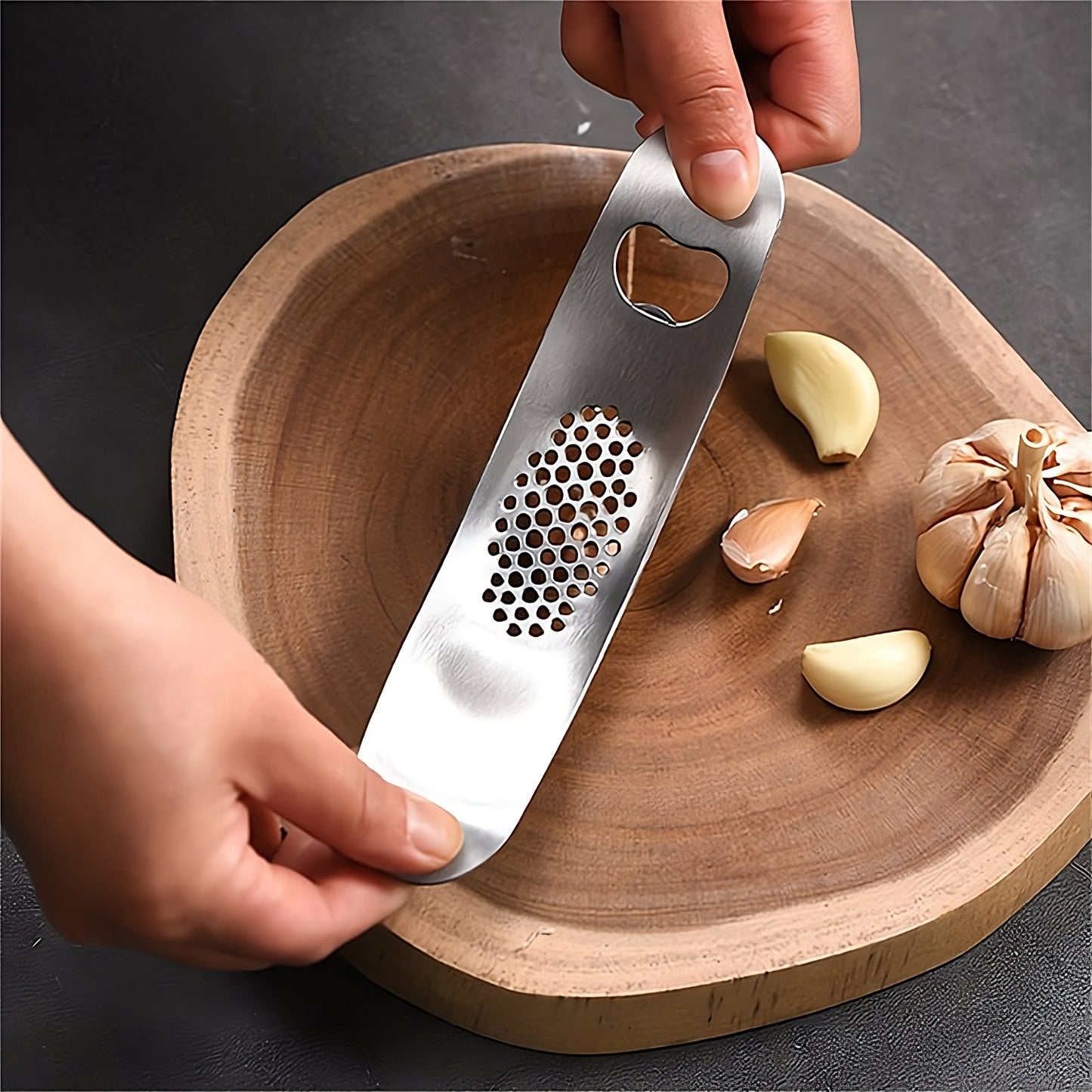 2-in-1 Garlic Rocker Mincer – Stainless Steel Garlic Press with Bottle Opener