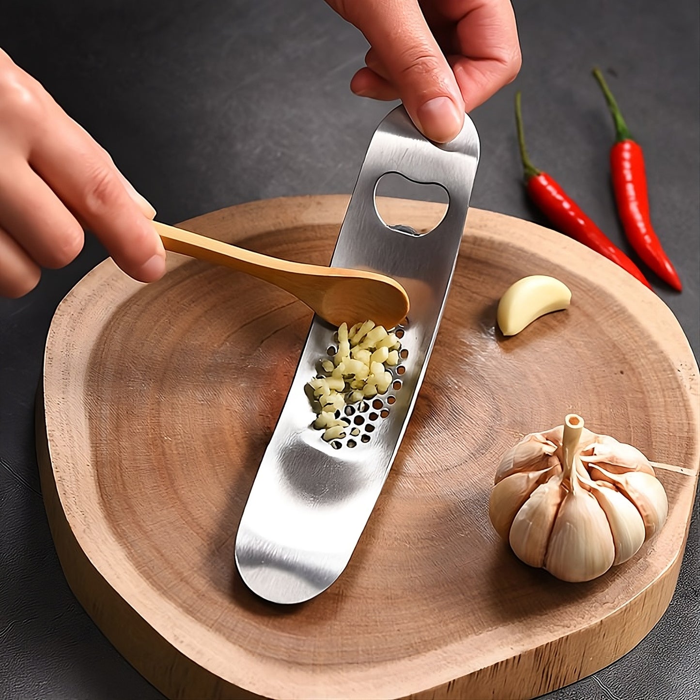 2-in-1 Garlic Rocker Mincer – Stainless Steel Garlic Press with Bottle Opener
