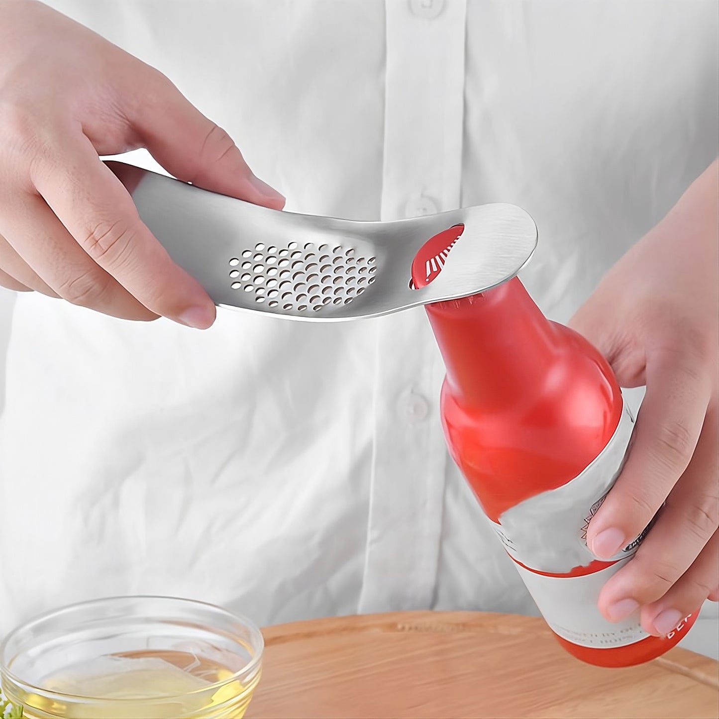3-in-1 Garlic Press & Peeler Combo – Stainless Steel Garlic Crusher with Bottle Opener
