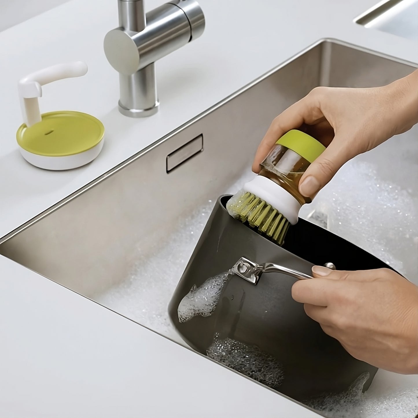 Soap Dispensing Cleaning Brush Set with Drip Tray – Dish & Sink Scrubber (Green)